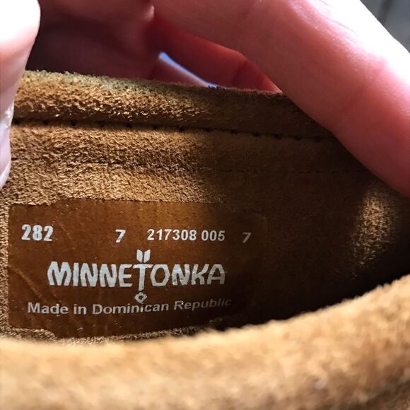 Minnetonka Back Zip Hardsole Booties - Picture 6 of 6